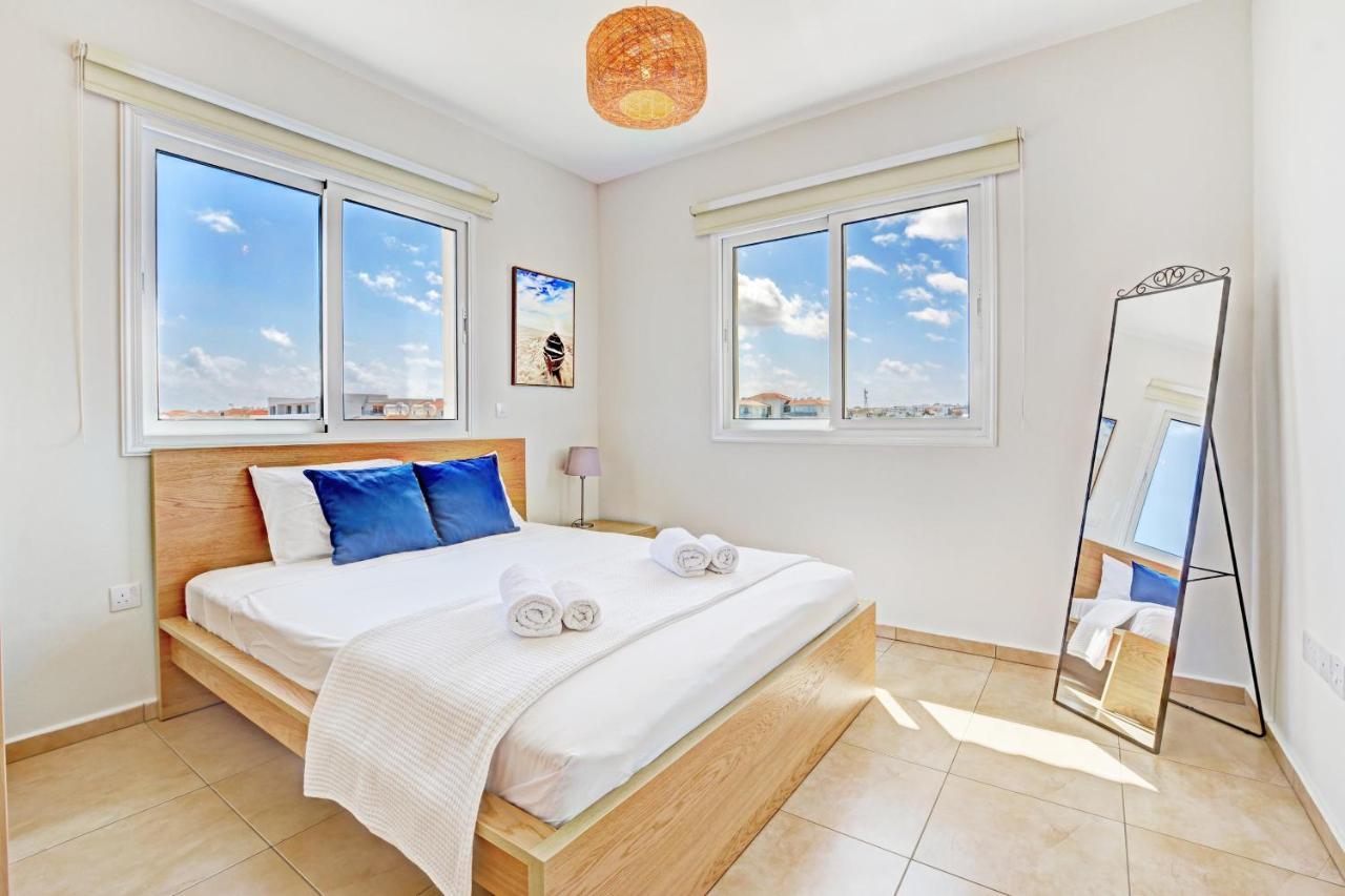 ♥ Sunny&Cozy Family Apartment ★ Walk to the Beach☼ Paralimni Zewnętrze zdjęcie