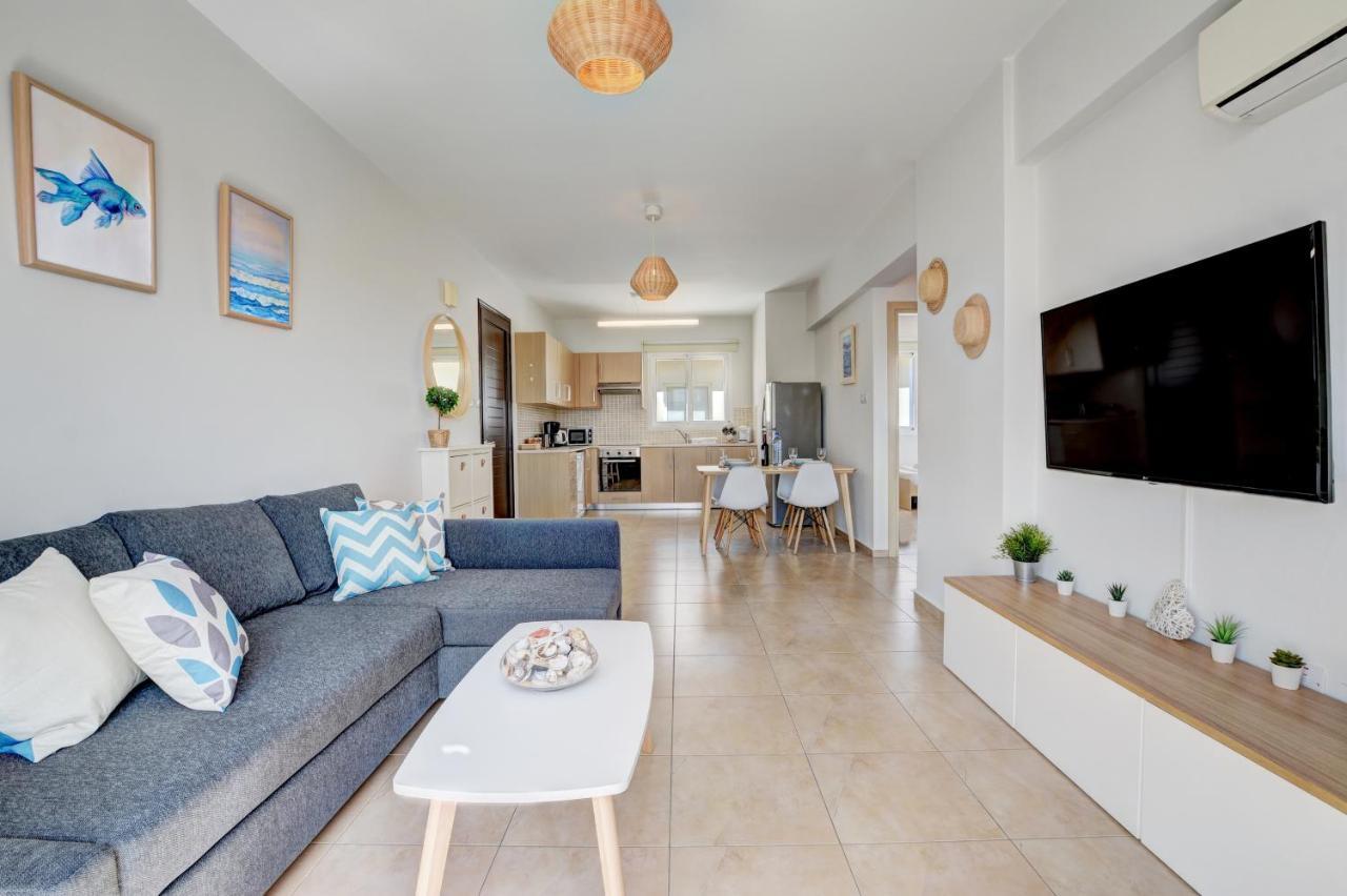 ♥ Sunny&Cozy Family Apartment ★ Walk to the Beach☼ Paralimni Zewnętrze zdjęcie