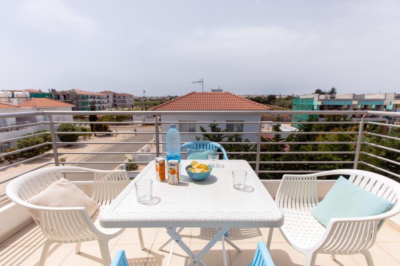 ♥ Sunny&Cozy Family Apartment ★ Walk to the Beach☼ Paralimni Zewnętrze zdjęcie